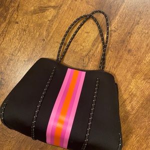 Haute shore neoprene Greyson bag
